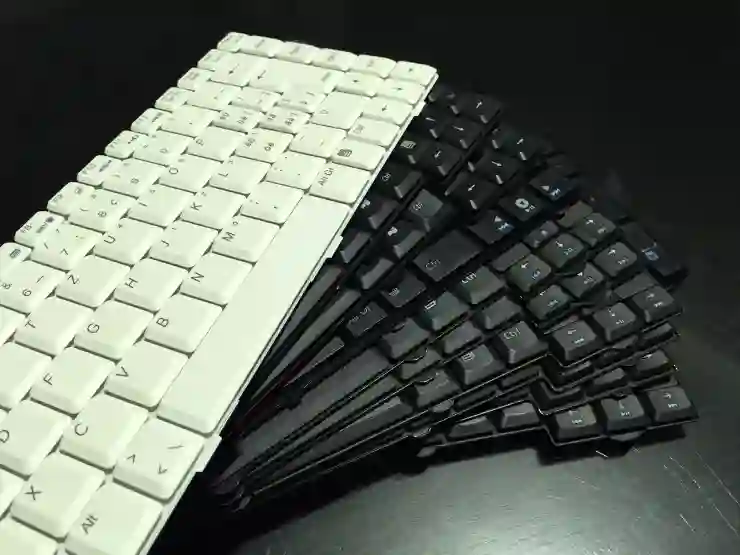 게이밍의 새로운 차원을 여는 콕스 CMK87R 자석축 키보드 탐험하기