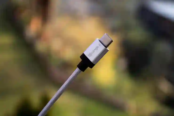 가성비 최고의 선택! 필립스 24E1N1300 USB-C 모니터의 매력 알아보기