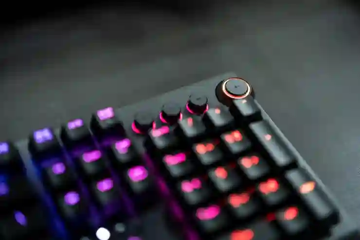 RGB 마우스패드 추천 화려하고 방수되는 Strider Chroma 장패드